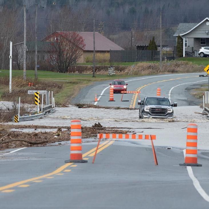 Rising water: Quebec lender ending new mortgages in flood zones 'just the beginning'